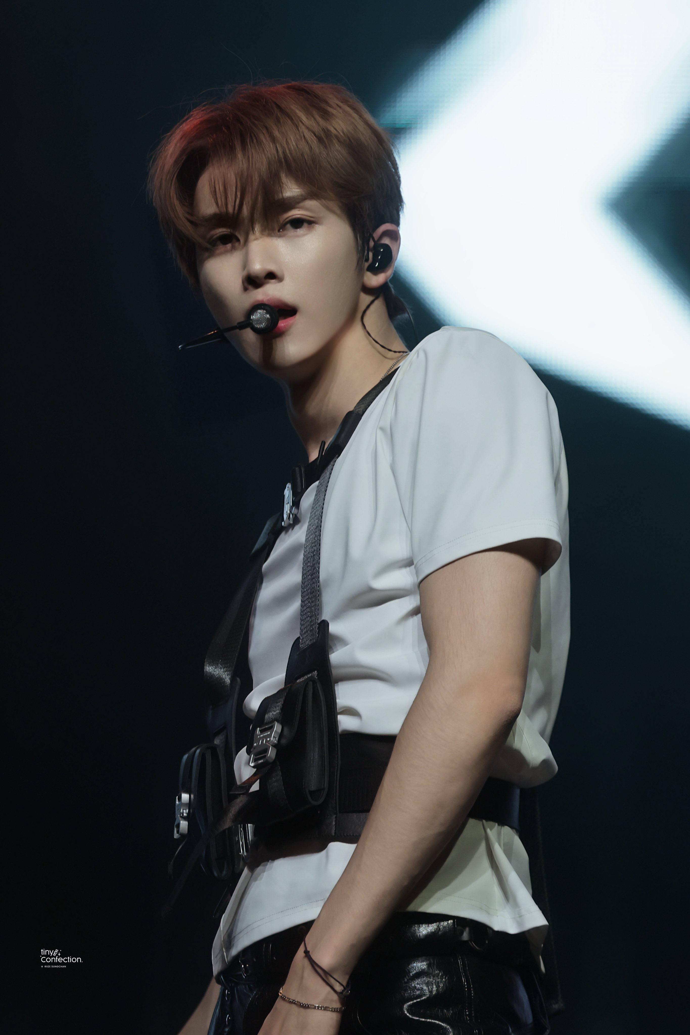 Latest photo of Sungchan (RIIZE)