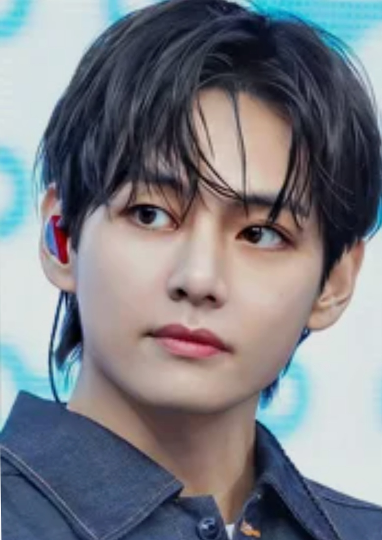 뷔 (방탄소년단)의 최신 사진