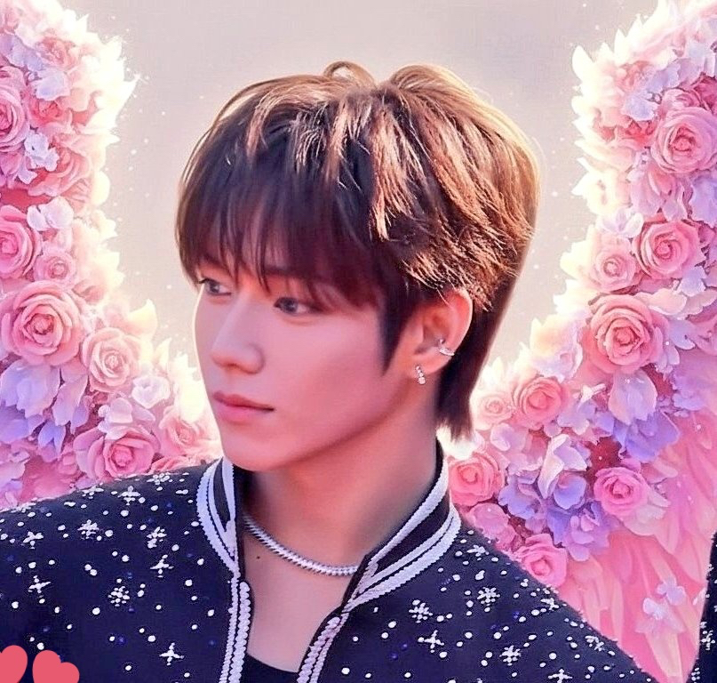 Behind-the-scenes cut of JL (AHOF)