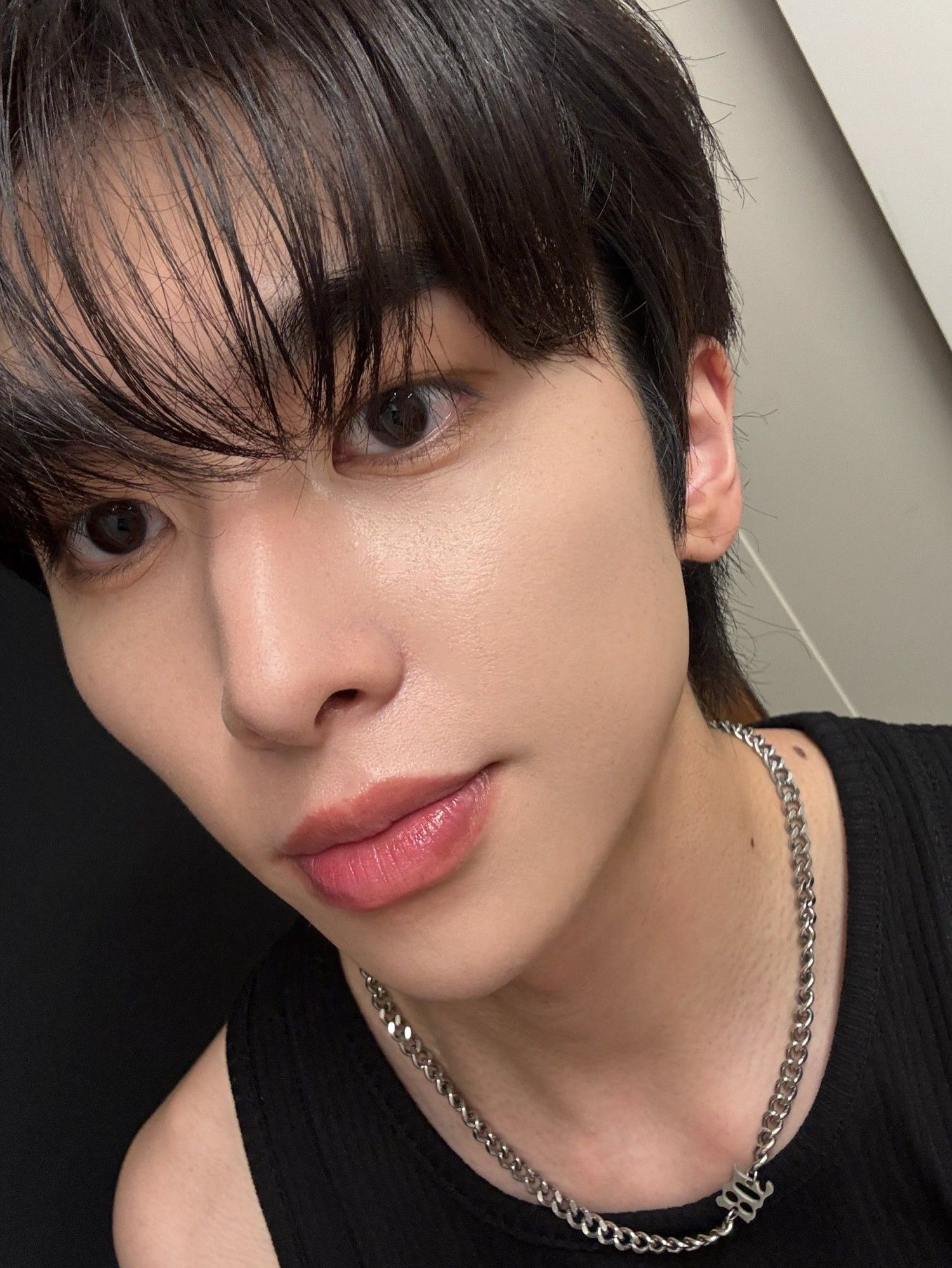 Behind-the-scenes cut of Xiao (UP10TION)