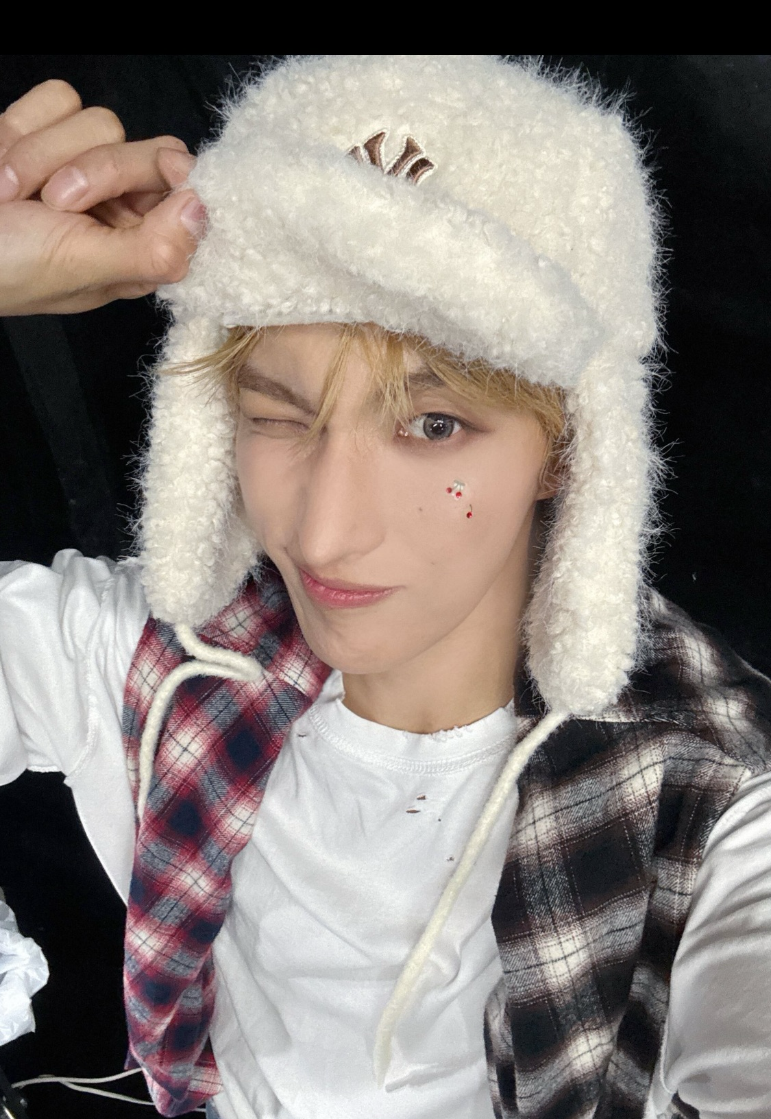 Behind-the-scenes cut of DK (SEVENTEEN)