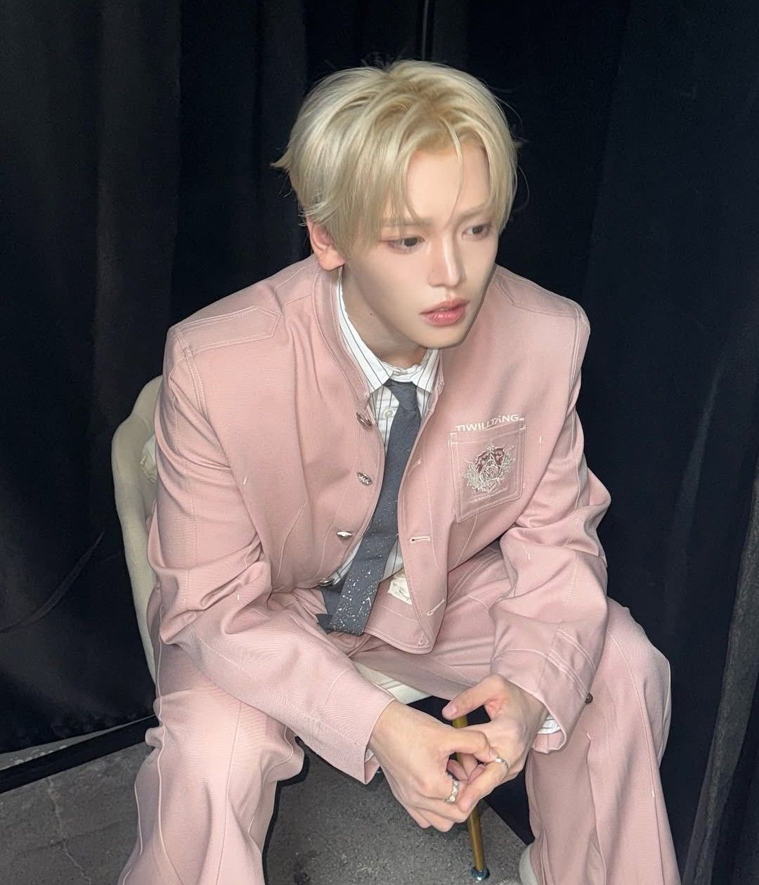 A moment captured by Jang Haneum's fan