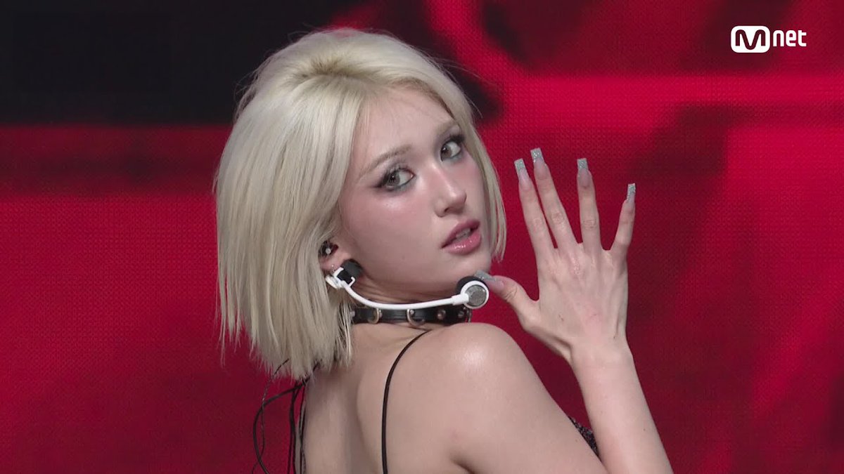 Behind-the-scenes cut of Jeon Somi