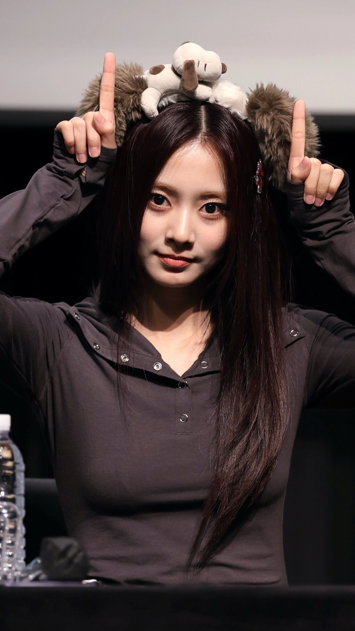 Today's most popular wallpaper in the Tzuyu (TWICE) community