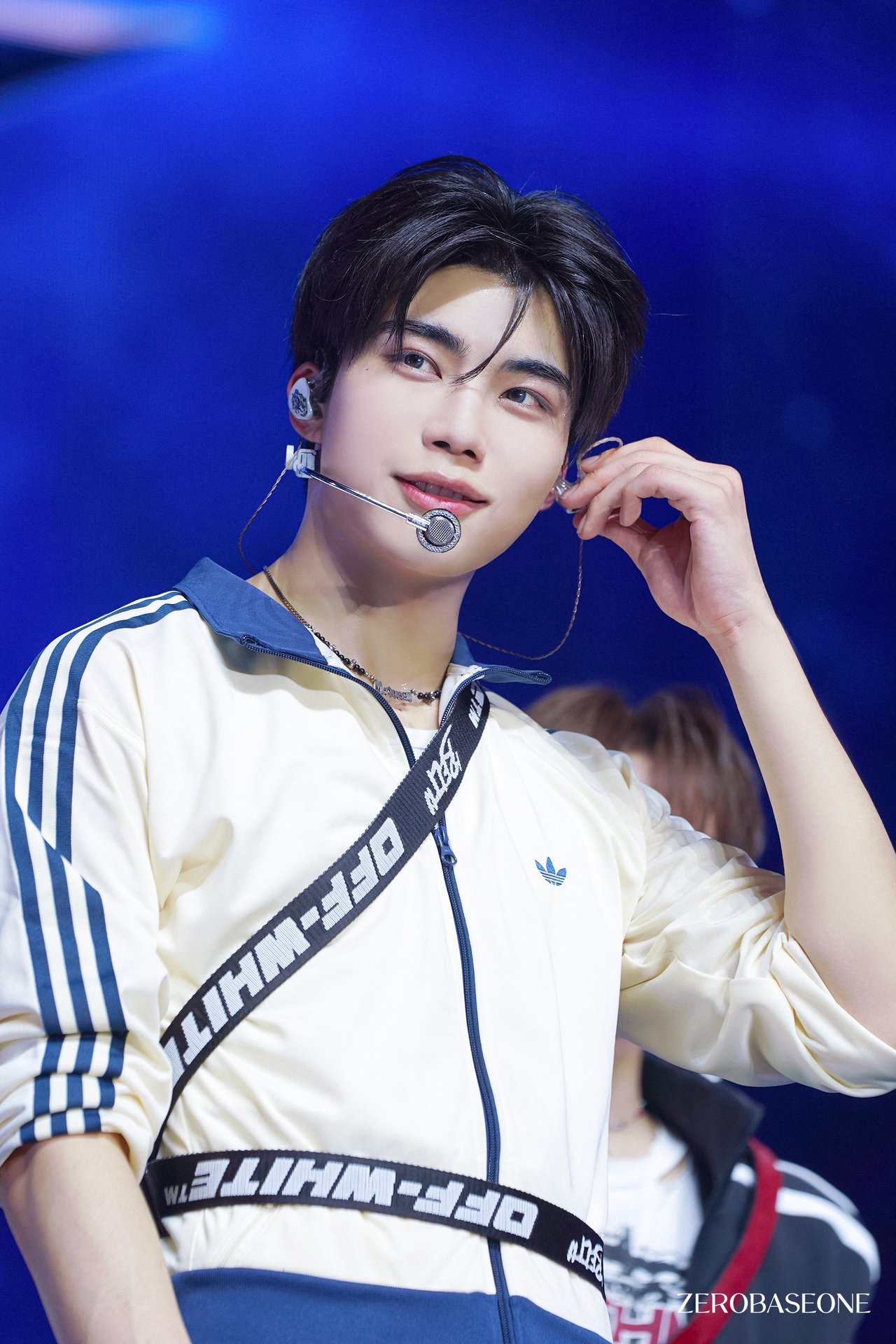 Behind-the-scenes cut of Park Gunwook (ZEROBASEONE)