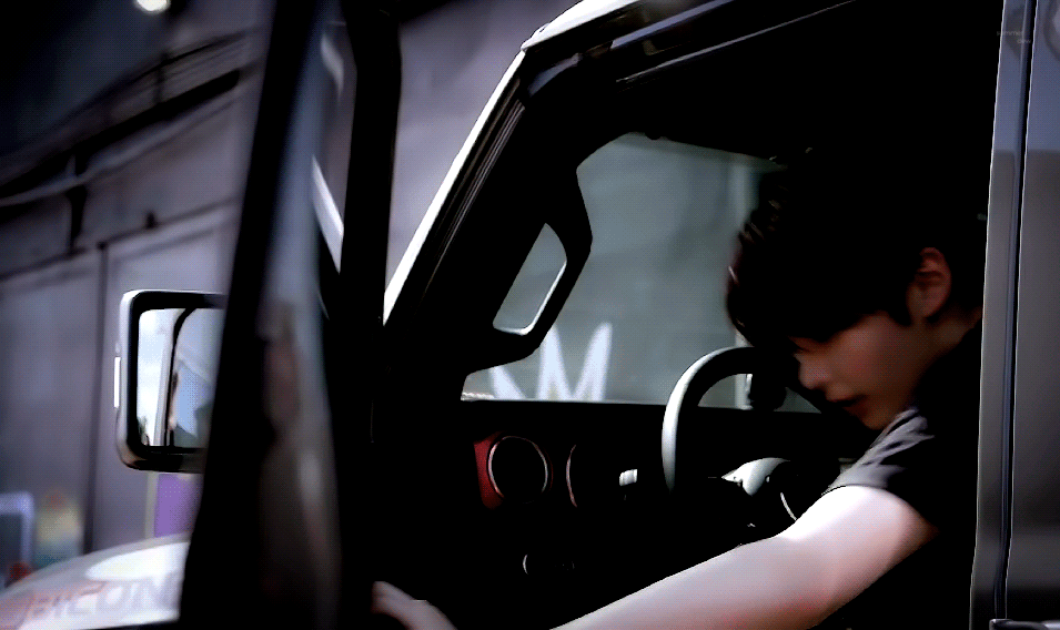 A moment captured by Sung Hanbin (ZEROBASEONE)'s fan