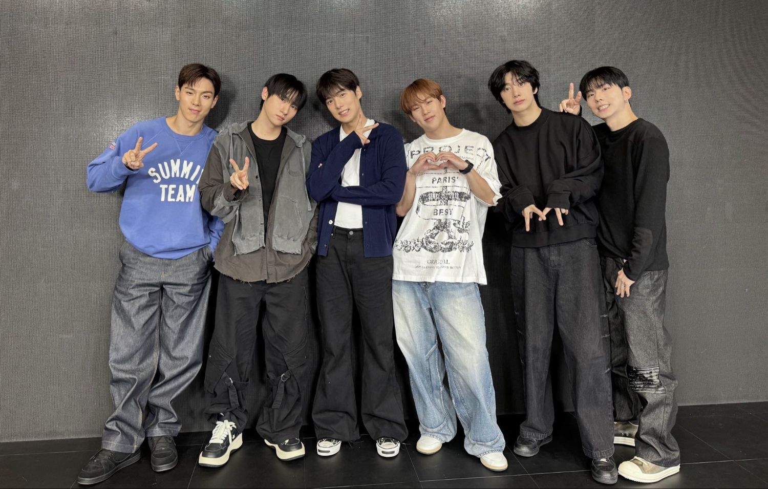 Foto aktivitas terbaru MONSTA X