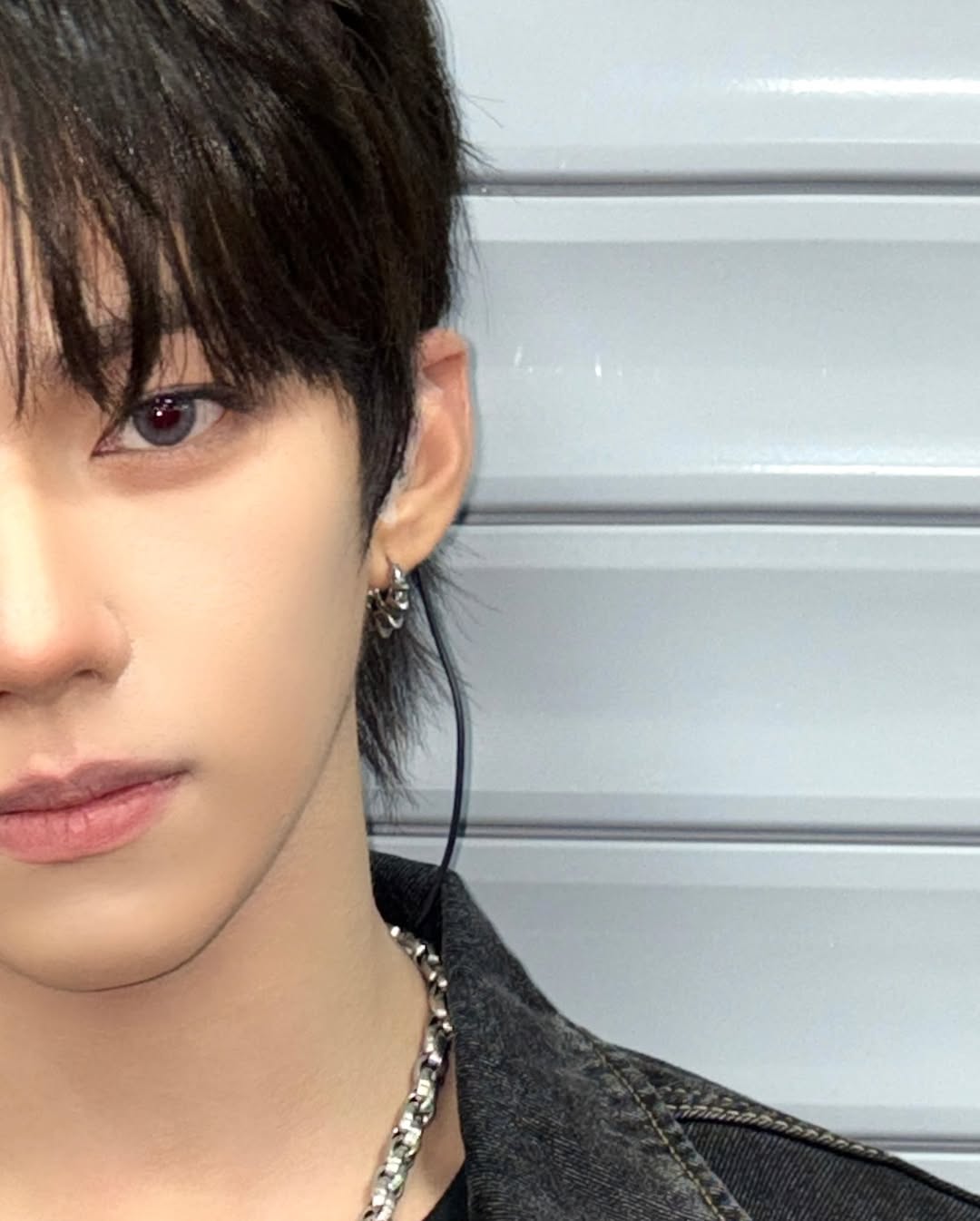 A moment captured by JL (AHOF)'s fan