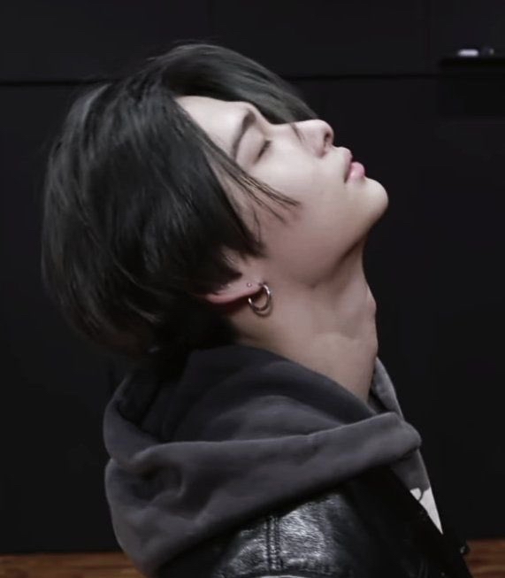 Behind-the-scenes cut of NI-KI (ENHYPEN)
