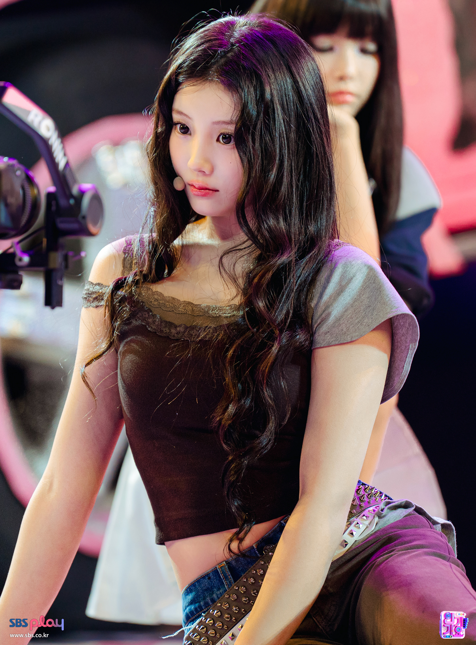 Recent activity shot of Wonhee (ILLIT)