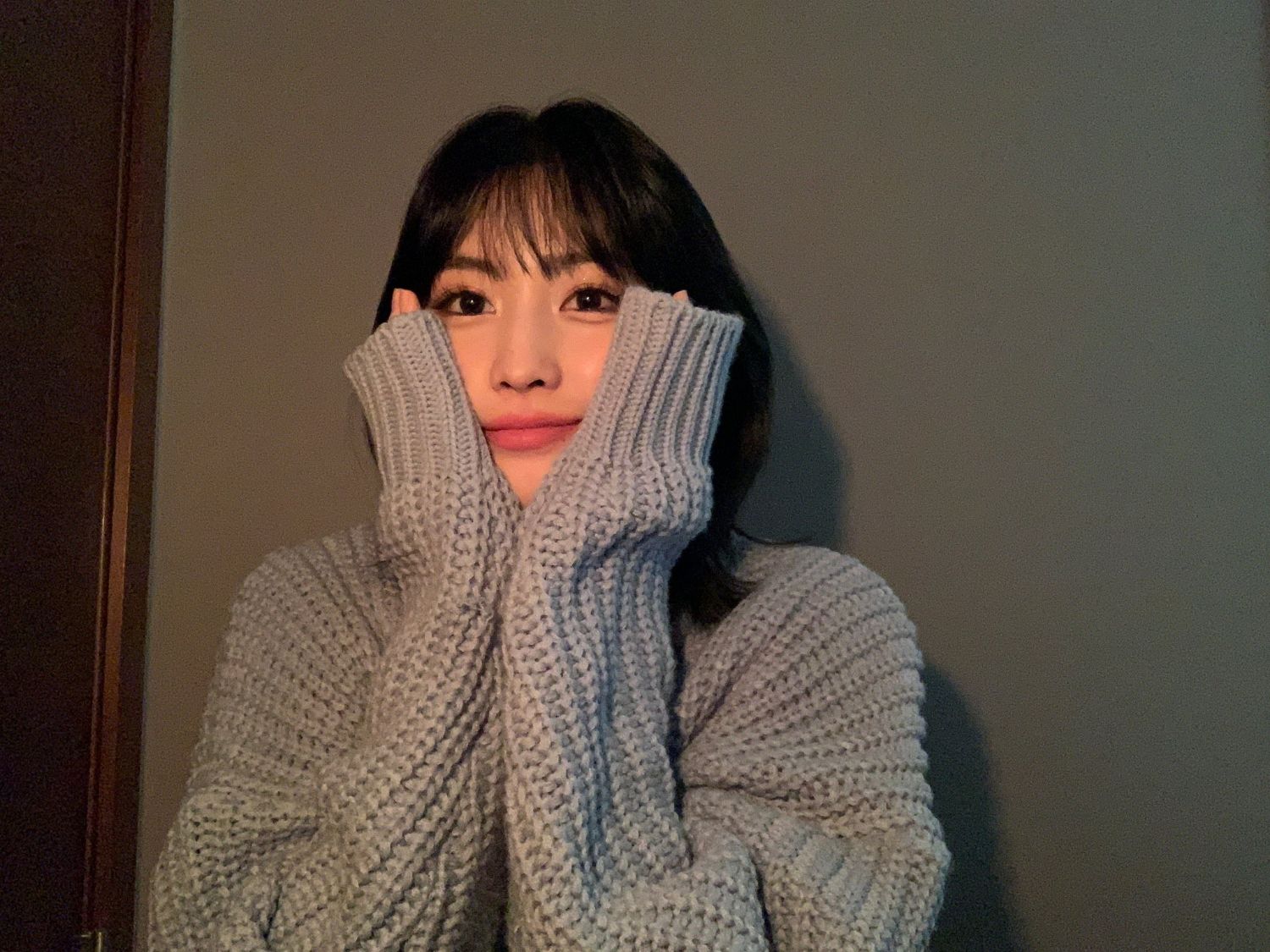 모모 (TWICE)의 비하인드 컷