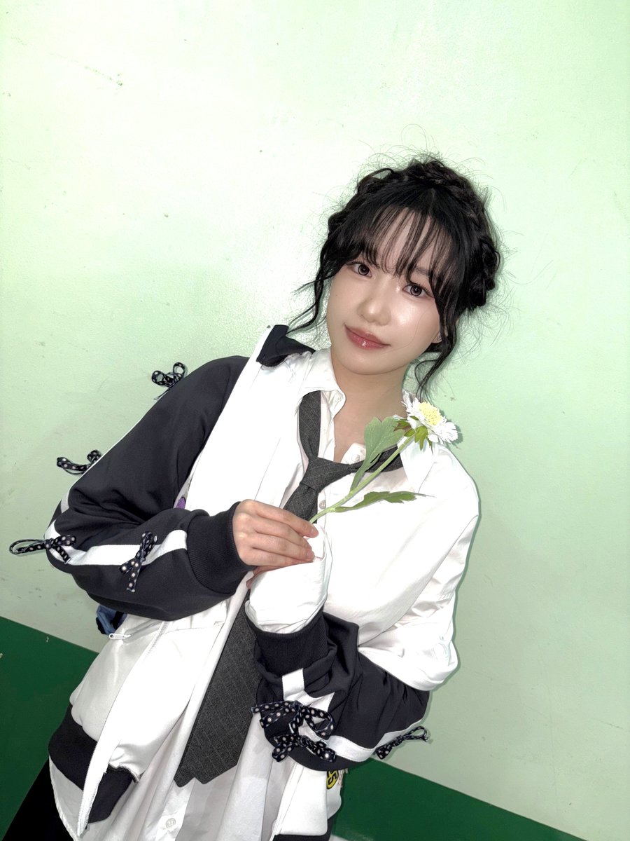 Behind-the-scenes cut of Jo Yuri