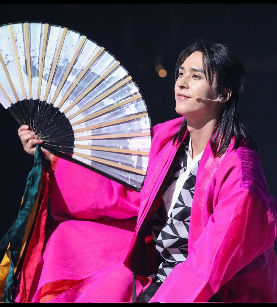 Recent activity shot of Dongwoon (Highlight)