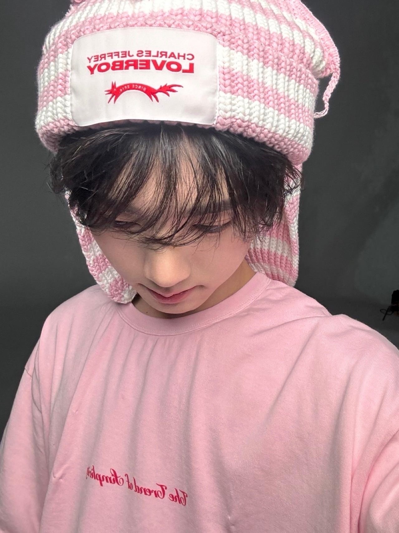 Recent activity shot of Han Yujin (ZEROBASEONE)