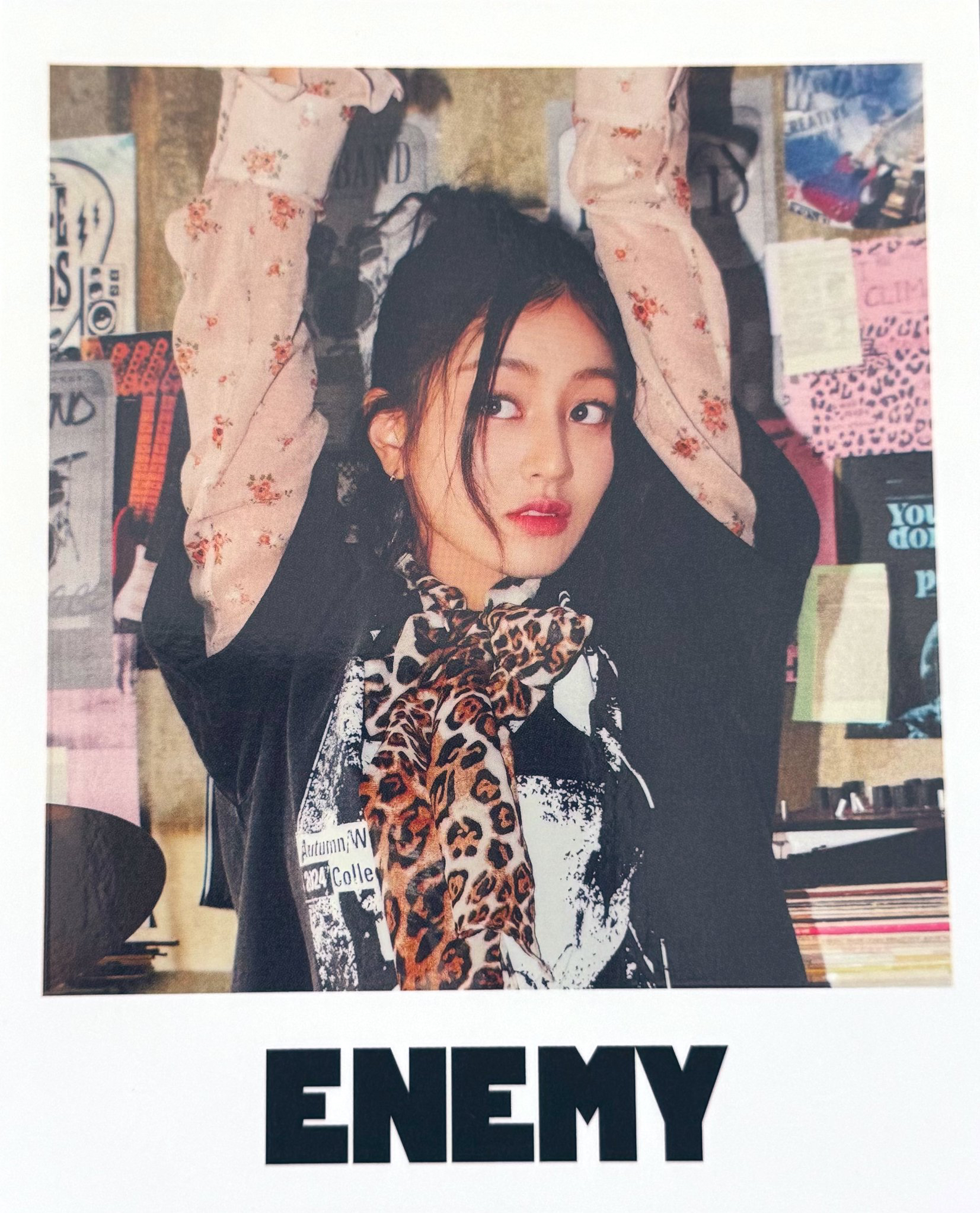 Foto aktivitas terbaru Jihyo (TWICE)