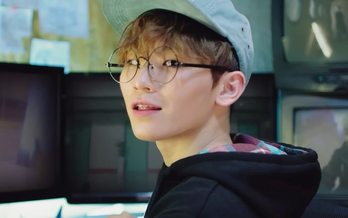 Recent activity shot of Woozi (SEVENTEEN)