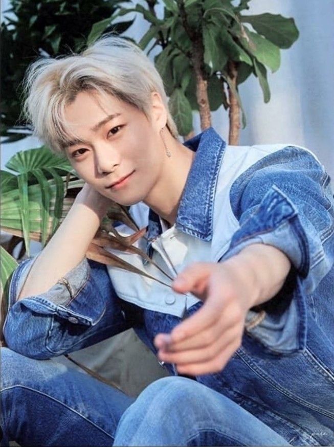 Behind-the-scenes cut of Moonbin (ASTRO)