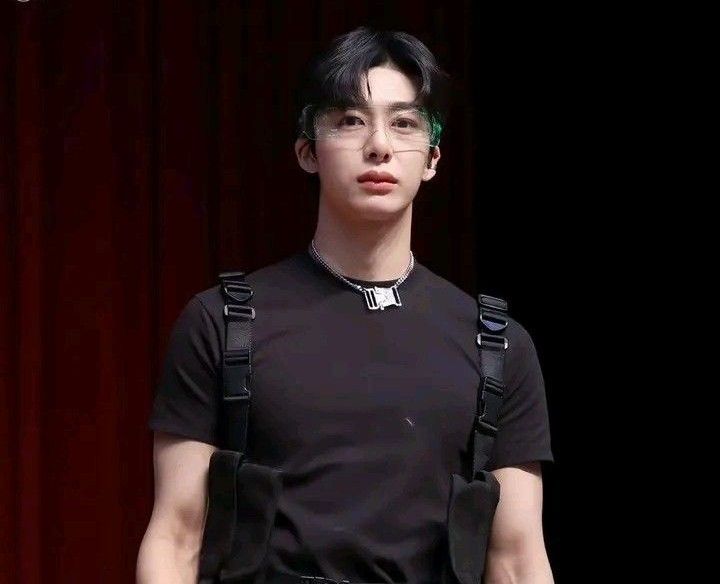 亨元 (MONSTA X)的最新照片