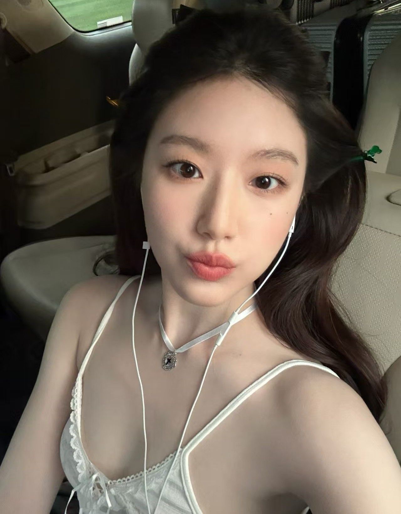 A moment captured by Shuhua (i-dle)'s fan