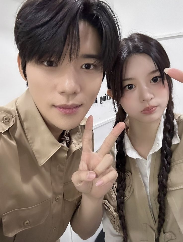 Behind-the-scenes cut of Minju (ILLIT)