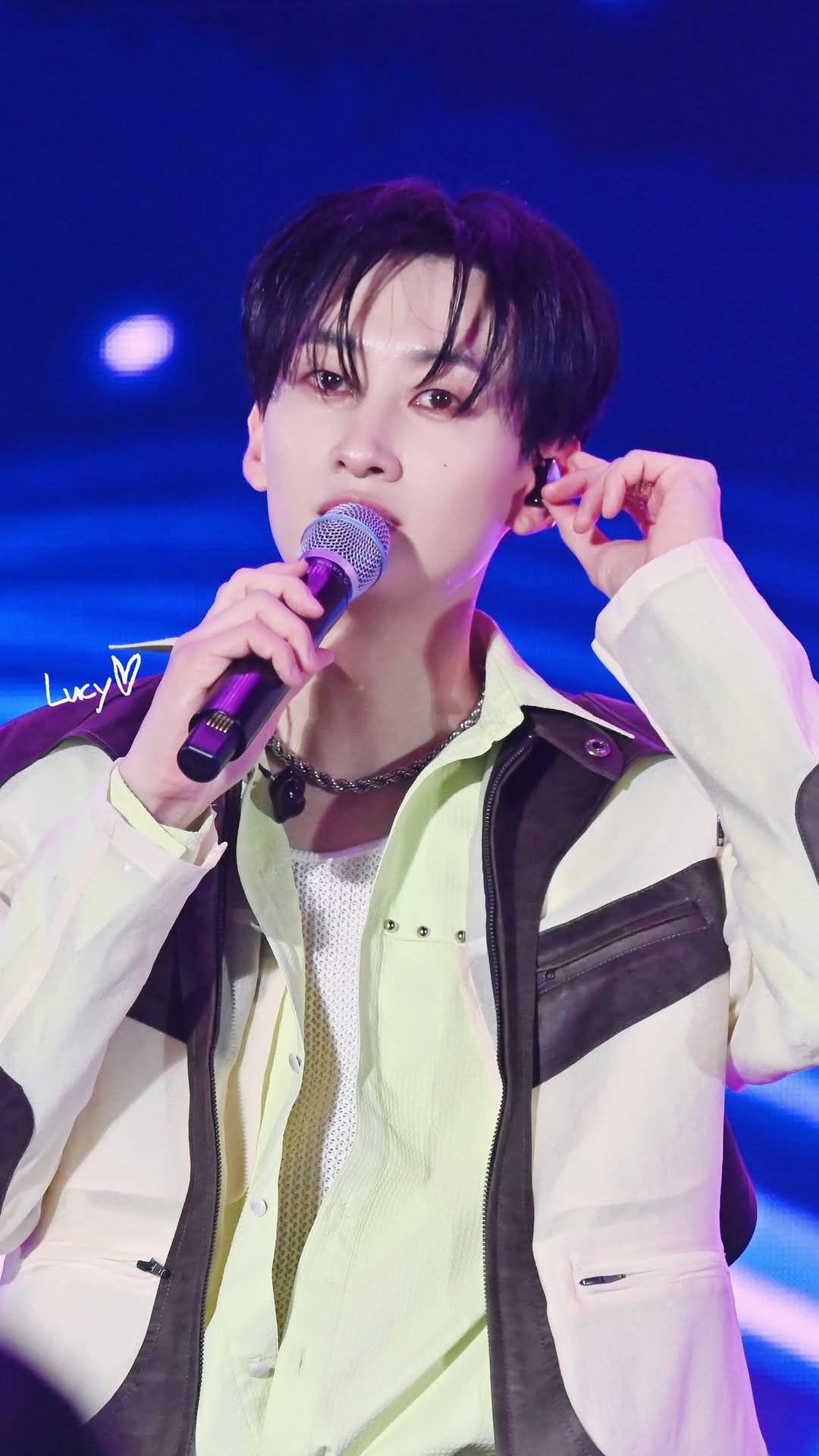 Today's most popular wallpaper in the Eunhyuk (Super Junior) community