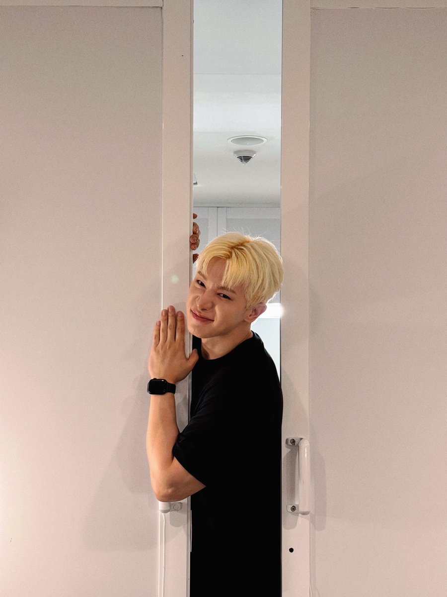 Behind-the-scenes cut of Wonho