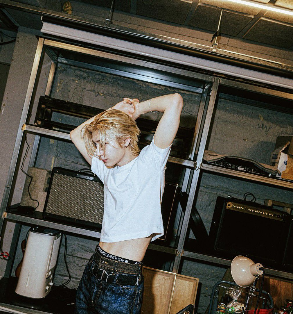 Behind-the-scenes cut of Leehan (BOYNEXTDOOR)