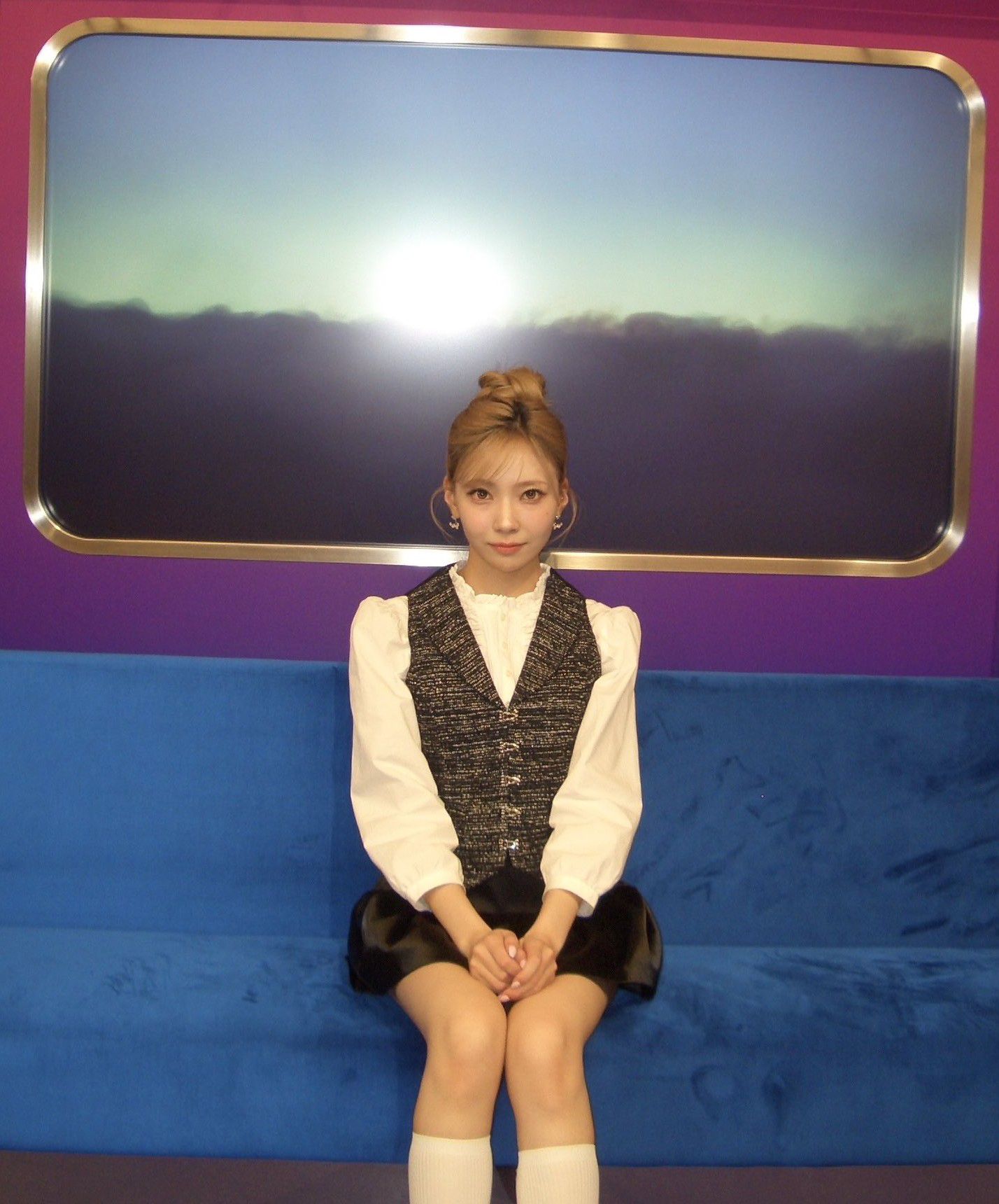 Behind-the-scenes cut of Mayuka (NiziU)