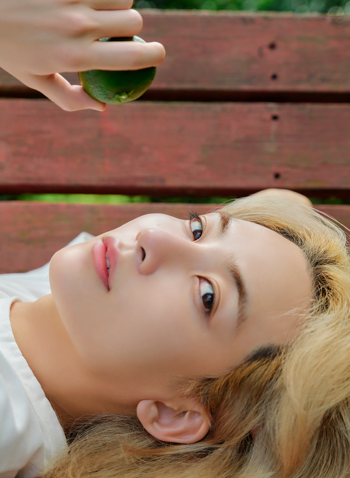 A moment captured by Jeonghan (SEVENTEEN)'s fan