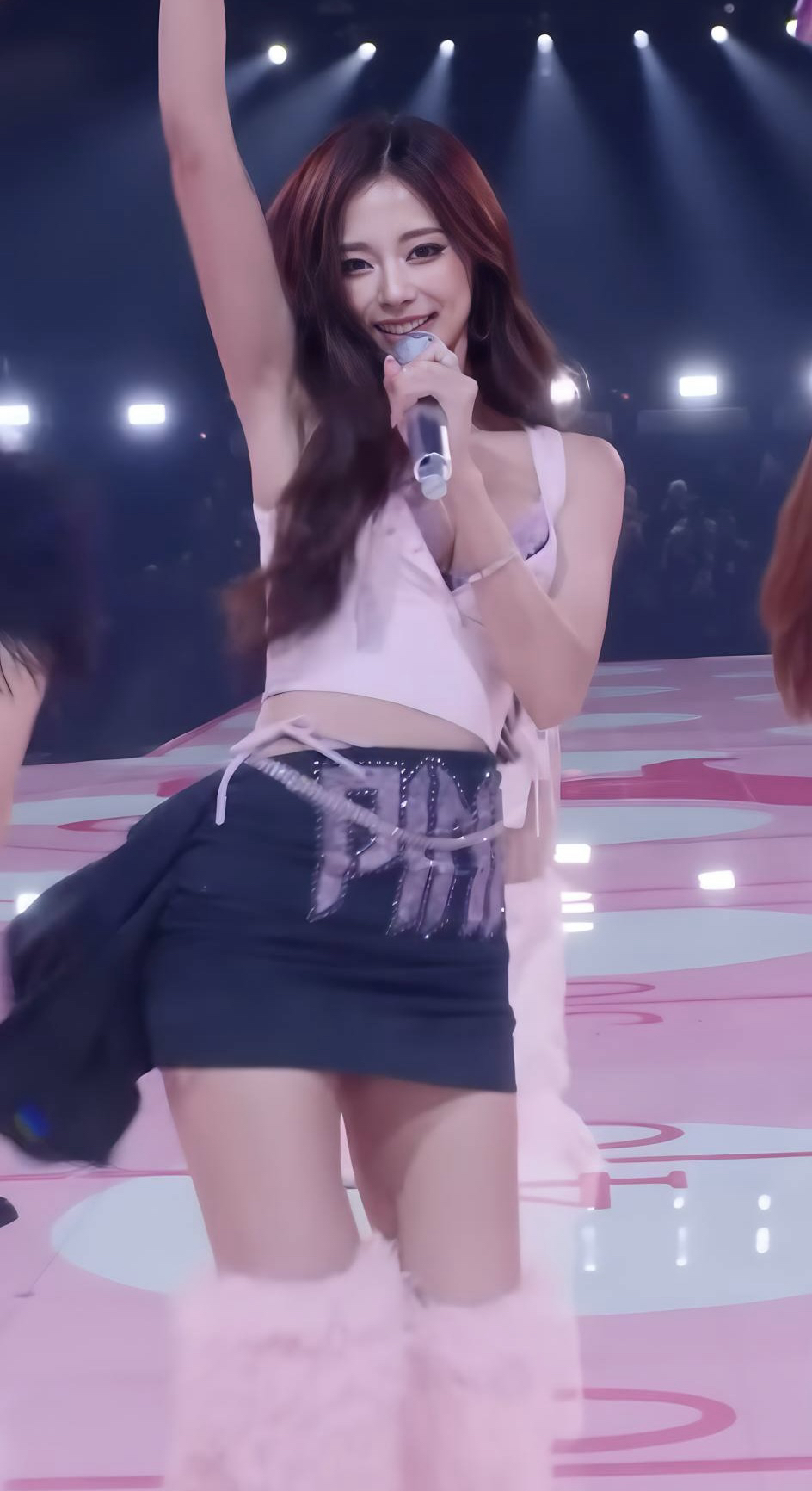 Fandom-recommended wallpaper image of Tzuyu (TWICE)