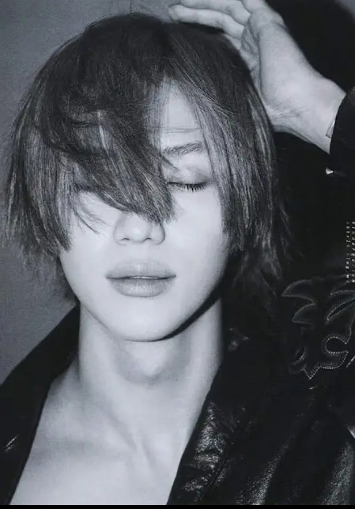 Behind-the-scenes cut of SuperM