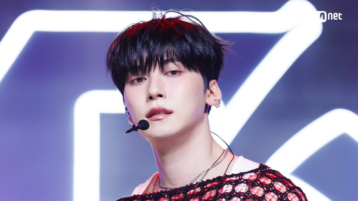 A moment captured by ONEUS's fan