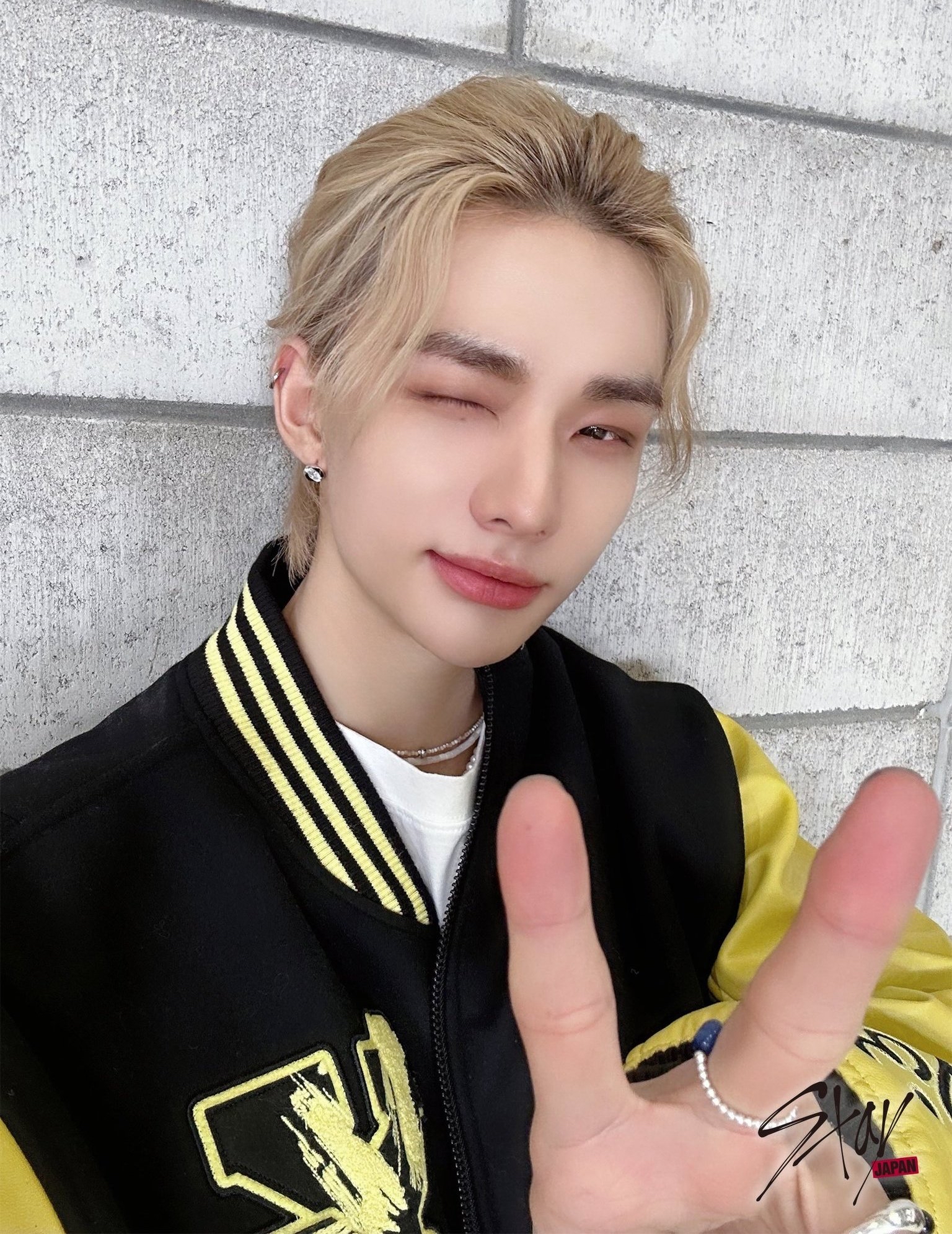 Behind-the-scenes cut of Hyunjin (Stray Kids)