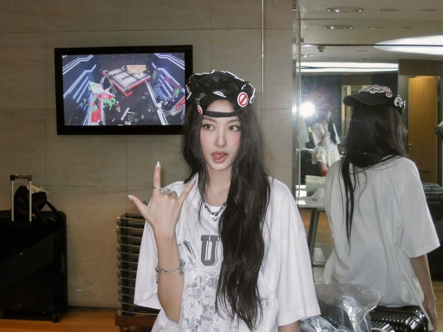 Latest photo of Gawon (MEOVV)