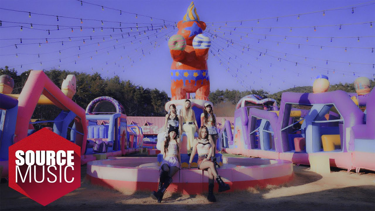 Behind-the-scenes cut of LE SSERAFIM
