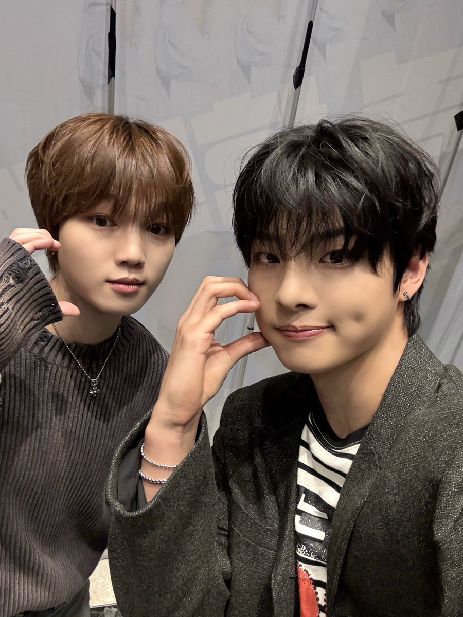 Latest photo of YOUNITE