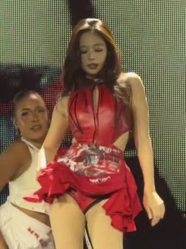 Jennie (BLACKPINK)的幕後花絮