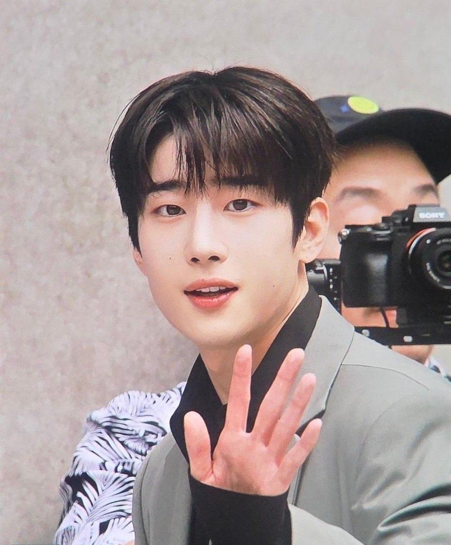 A moment captured by Han Seungwoo's fan