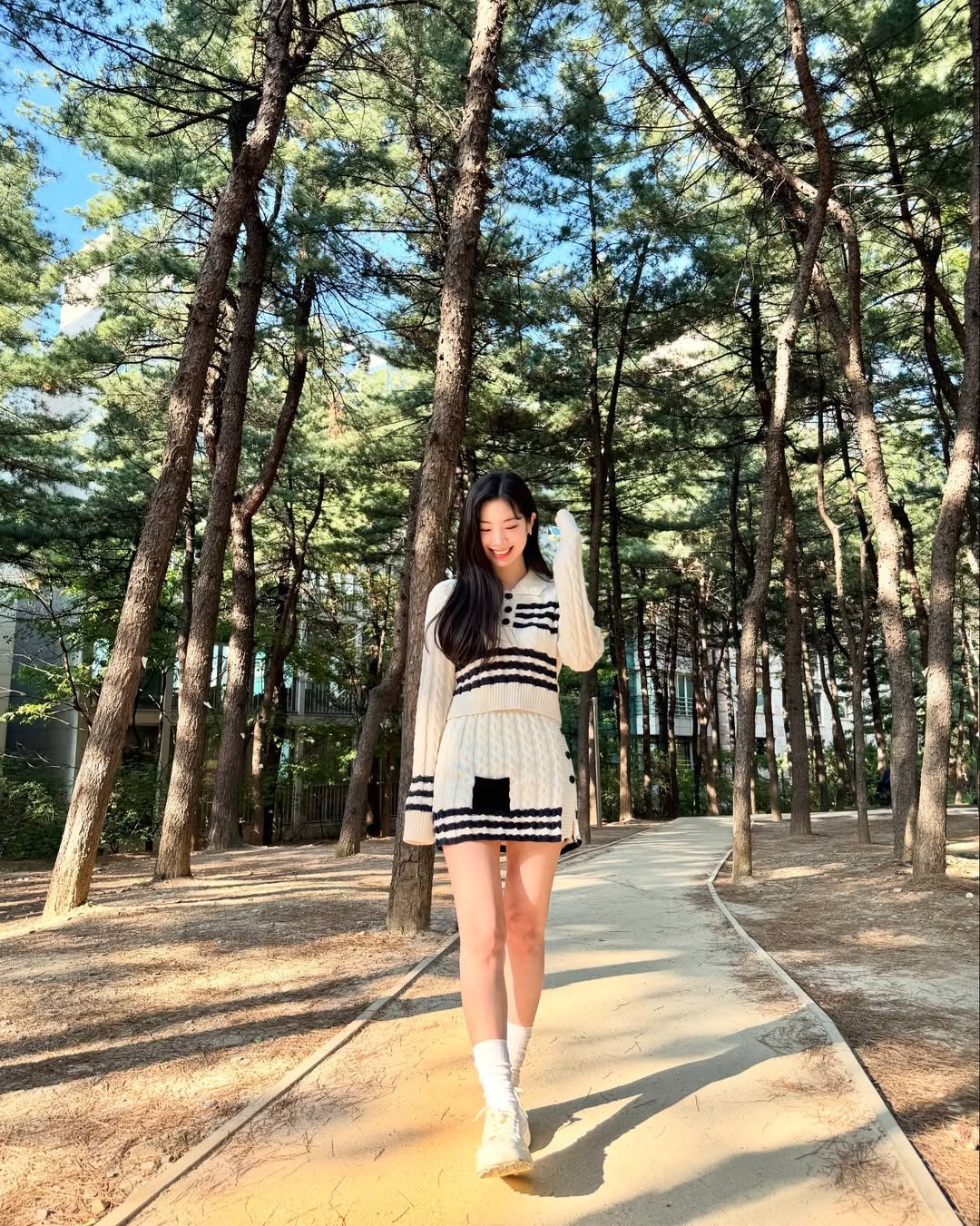 A moment captured by Dahyun (TWICE)'s fan