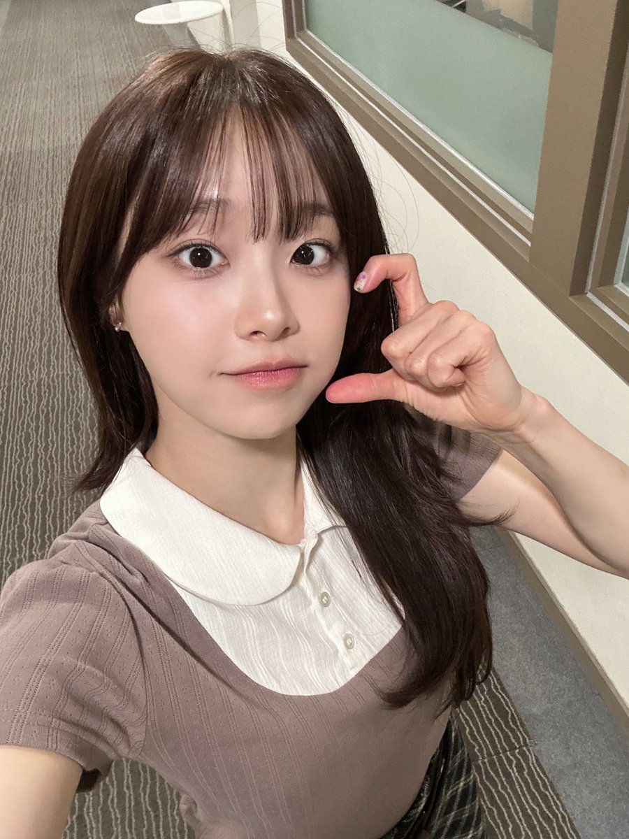 Behind-the-scenes cut of Chuu