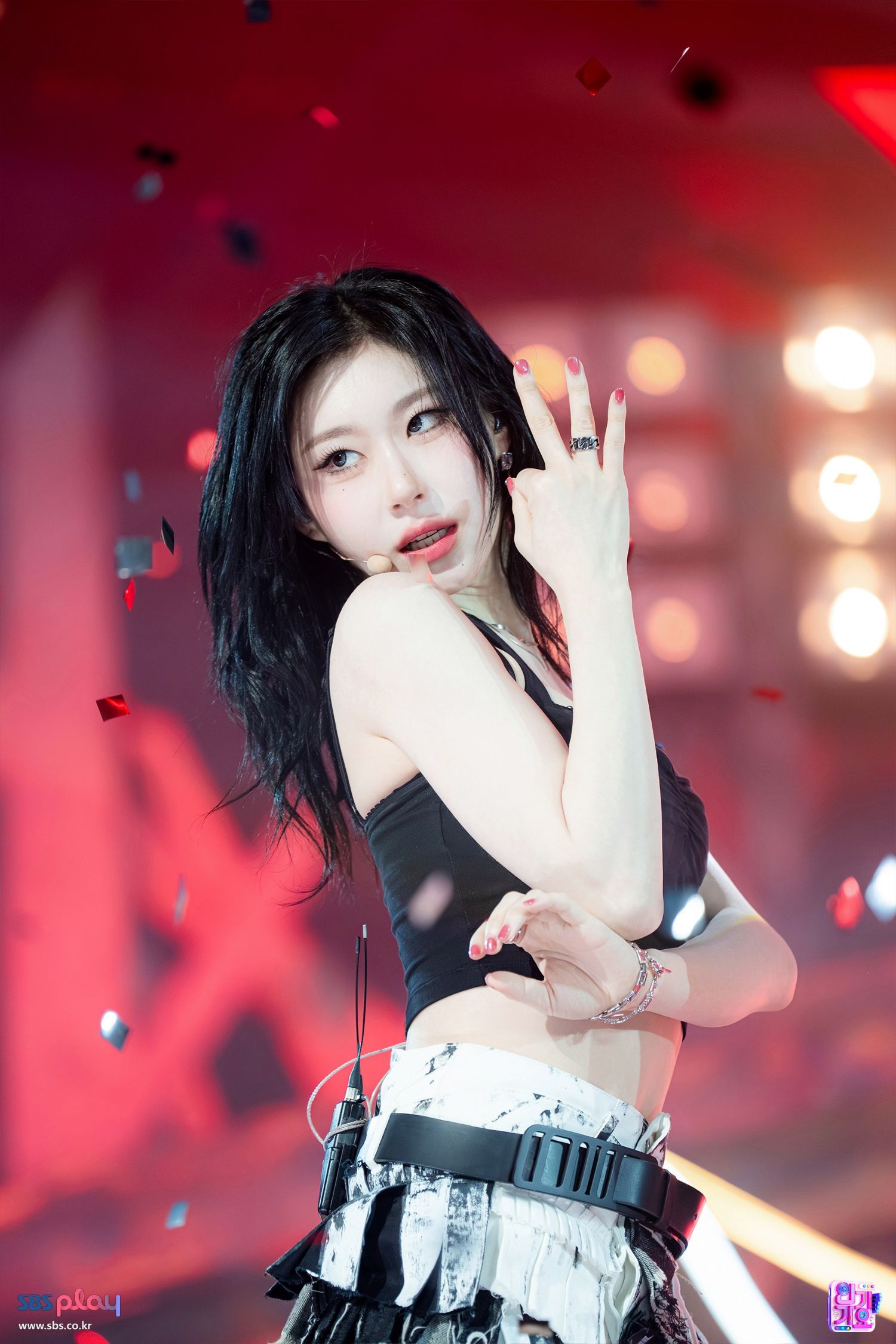 彩領 (ITZY)的最新活動照片
