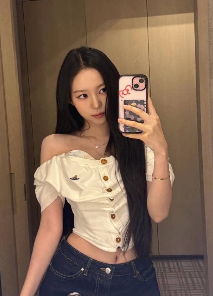 Recent activity shot of Narin (MEOVV)