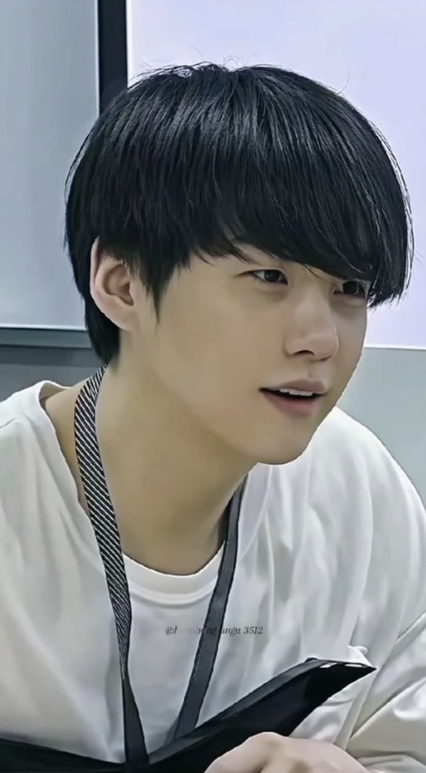 SUGA (防弹少年团)粉丝拍下的瞬间