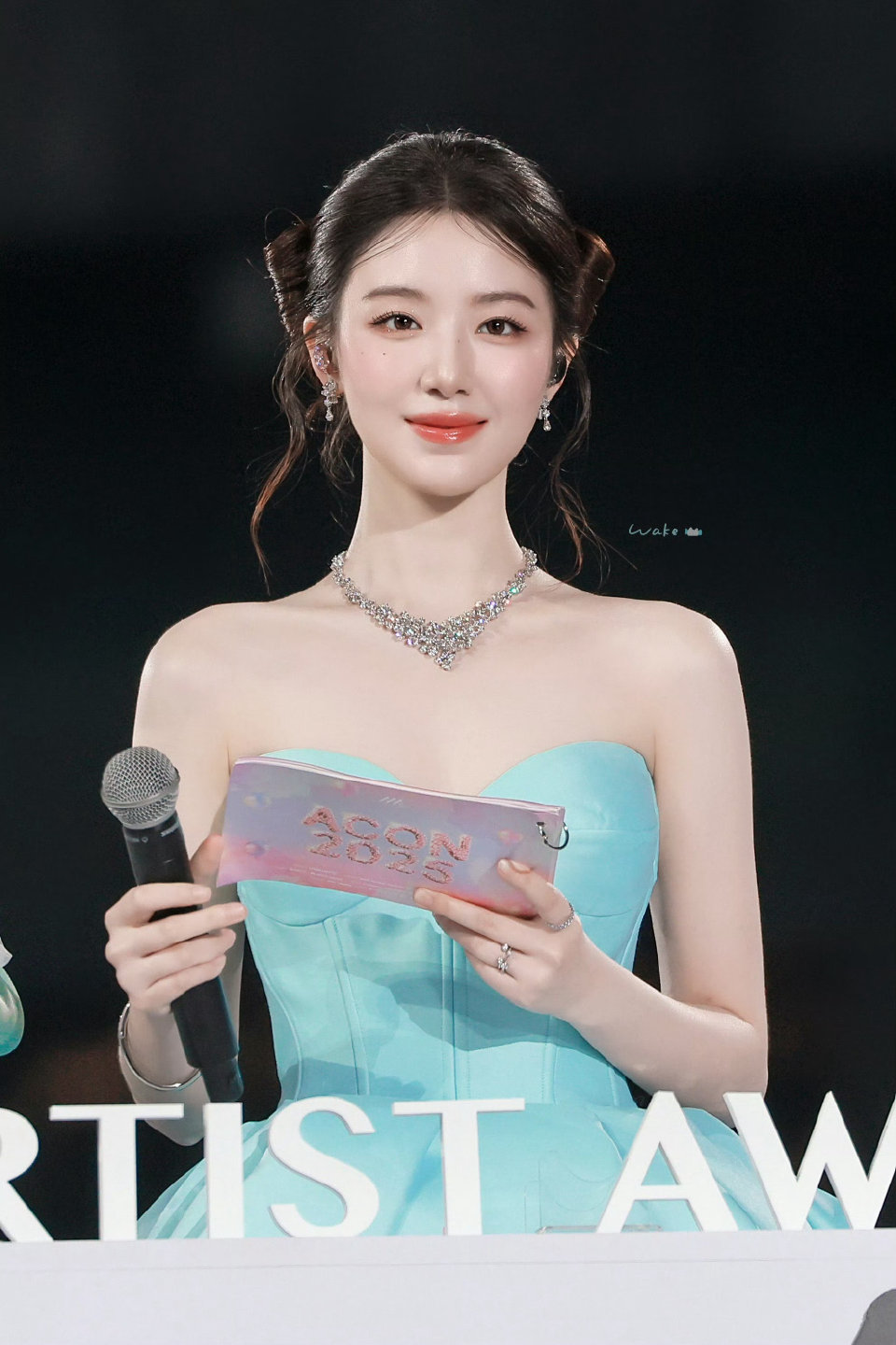 A moment captured by Shuhua (i-dle)'s fan