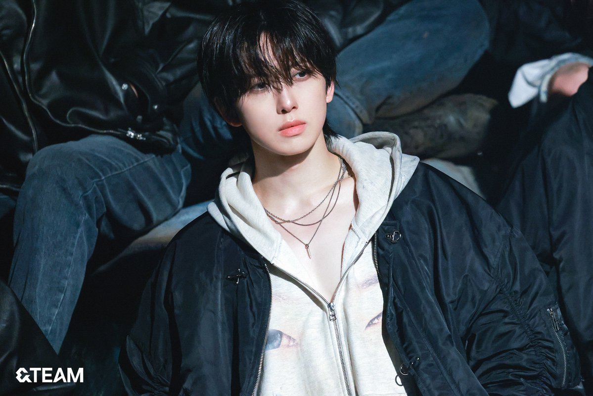 Recent activity shot of &TEAM