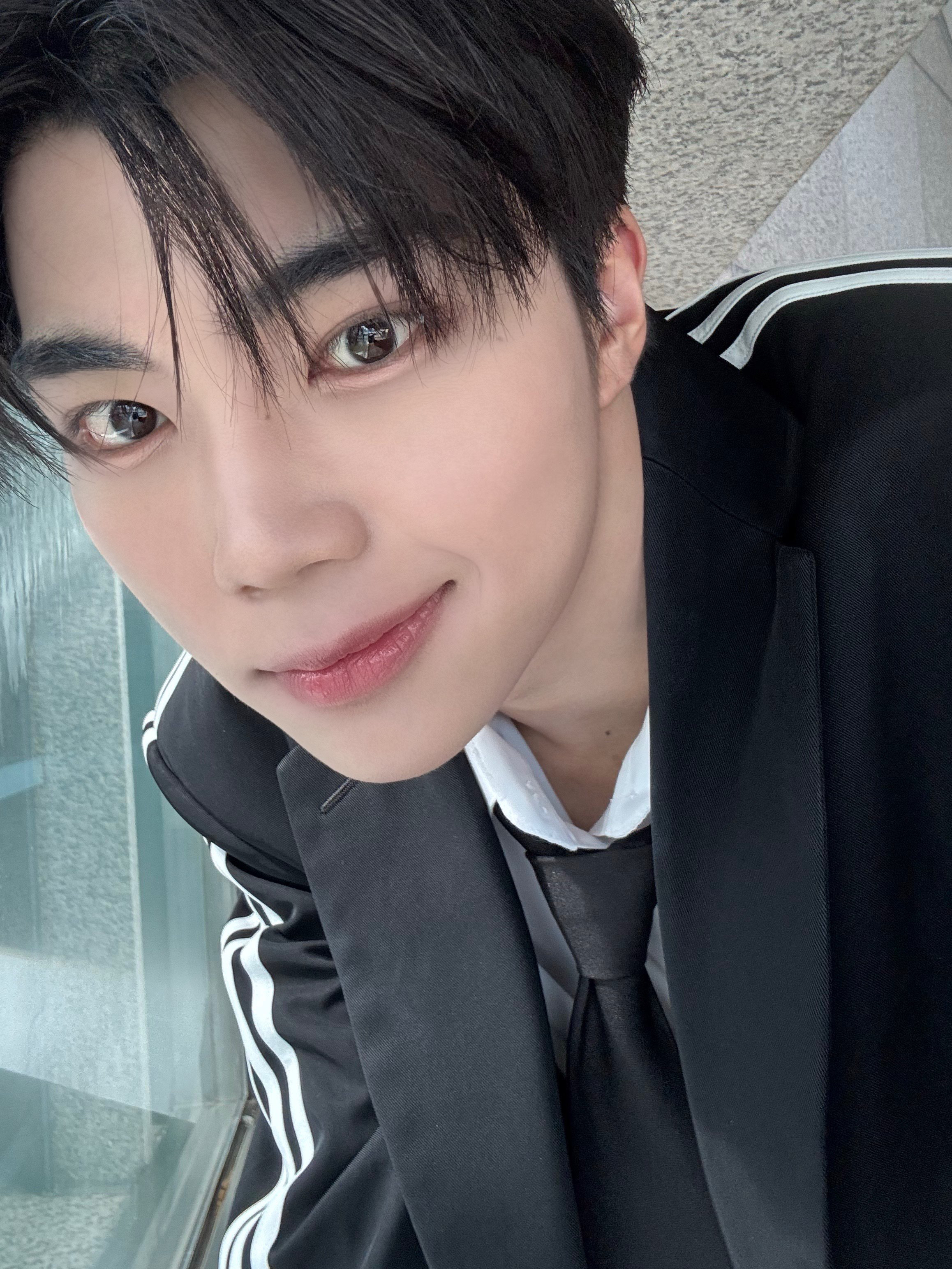 Latest photo of Park Gunwook (ZEROBASEONE)