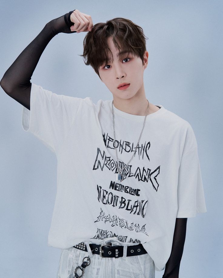 Behind-the-scenes cut of Park Jinwoo (SEVEN TO EIGHT)