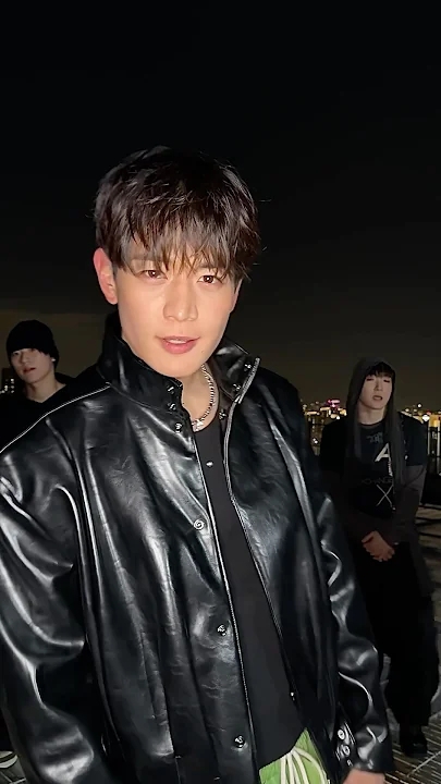 Must-see popular post of 샤이니, your favorite