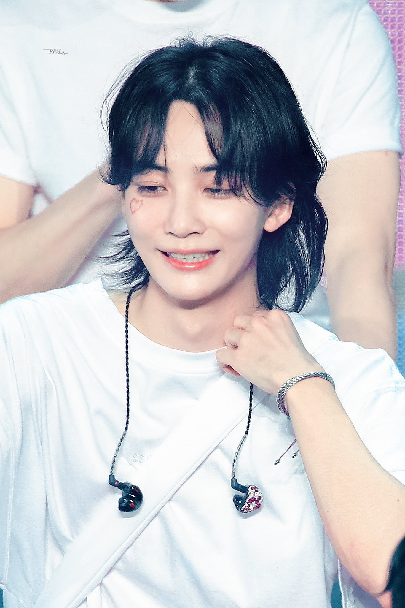 淨漢 (SEVENTEEN)的最新活動照片