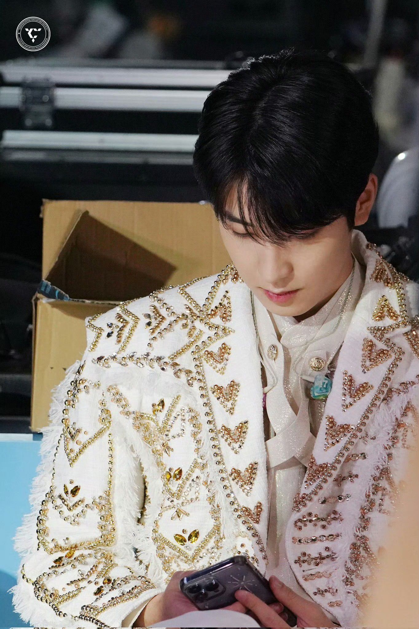 Behind-the-scenes cut of Wonwoo (SEVENTEEN)